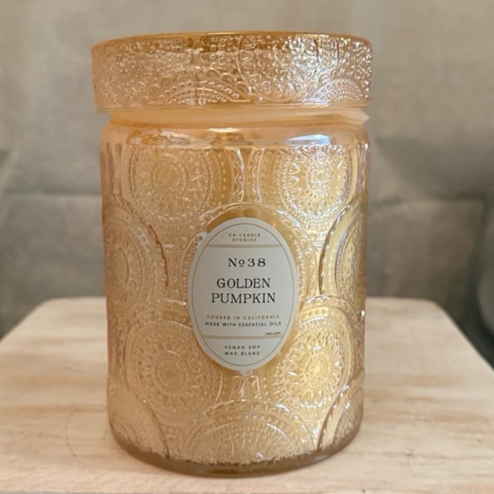 Leoben Co No.38 "Golden Pumpkin " Candle 
18oz vegan soy blend brand New